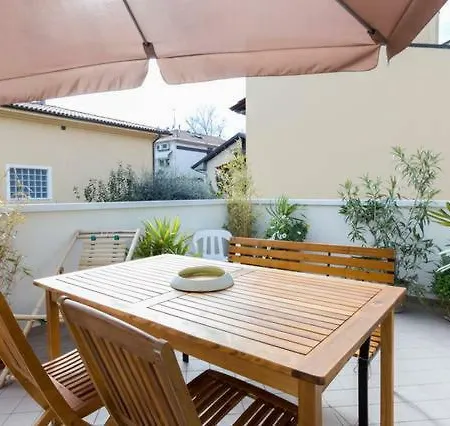 Apartment Casa Al Mare 2 *